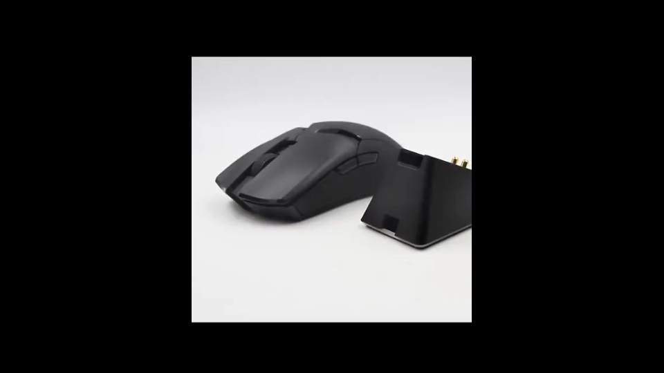 razer雷蛇 毒蝰终极版轻量化usb充电底座edg战队电脑游戏电竞鼠标