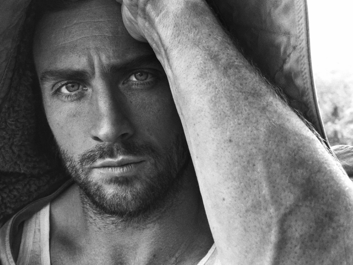 快银aaron taylor-johnson 杂志封面