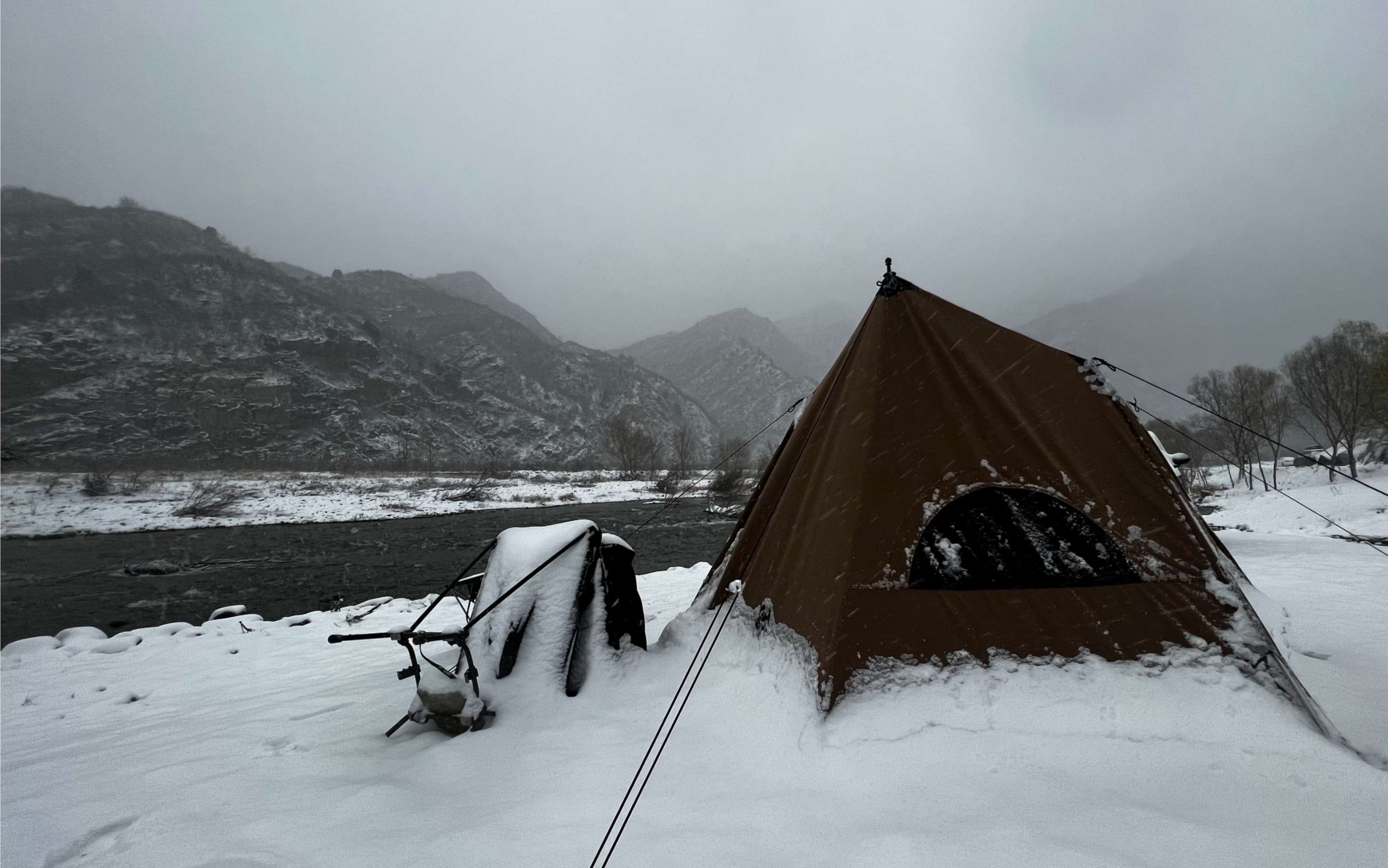 白河湾梨树沟暴雪露营