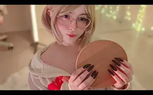 Descargar video: 【ASMR/眠音】NekoLyri 木头触发音 指甲敲击