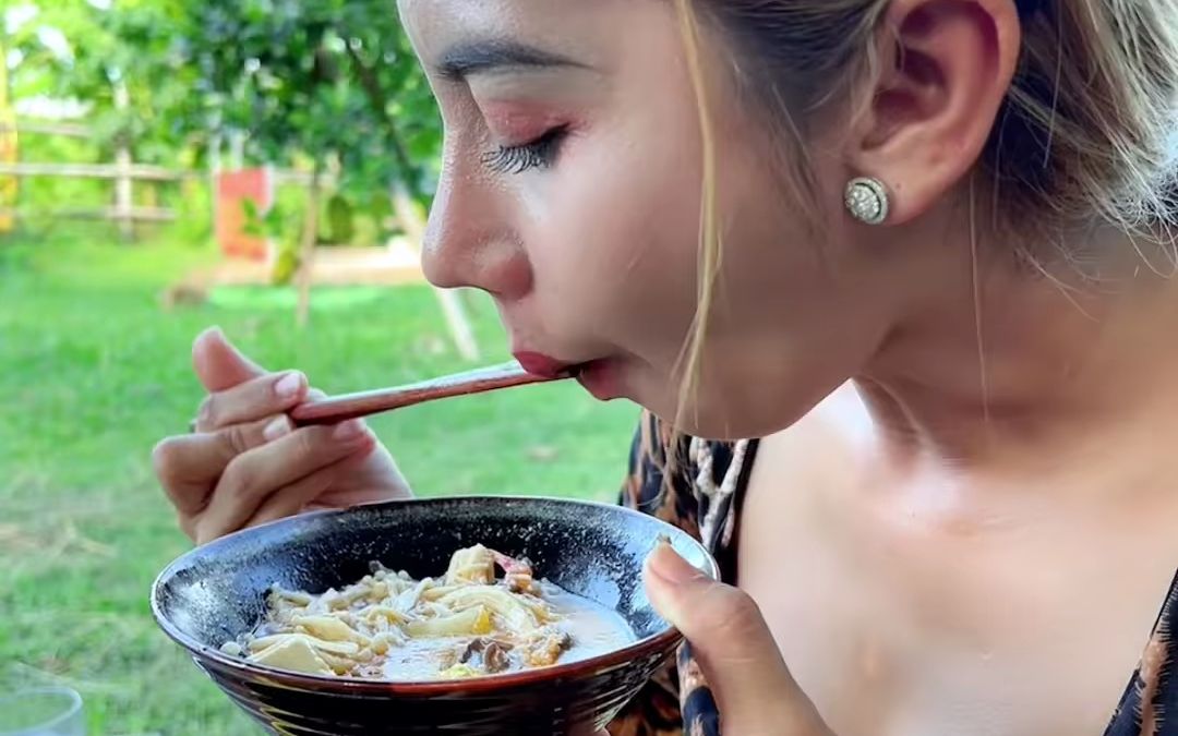 泰国美食博主 #泰国美食 #户外美食 #国外美食 #牛肚火锅