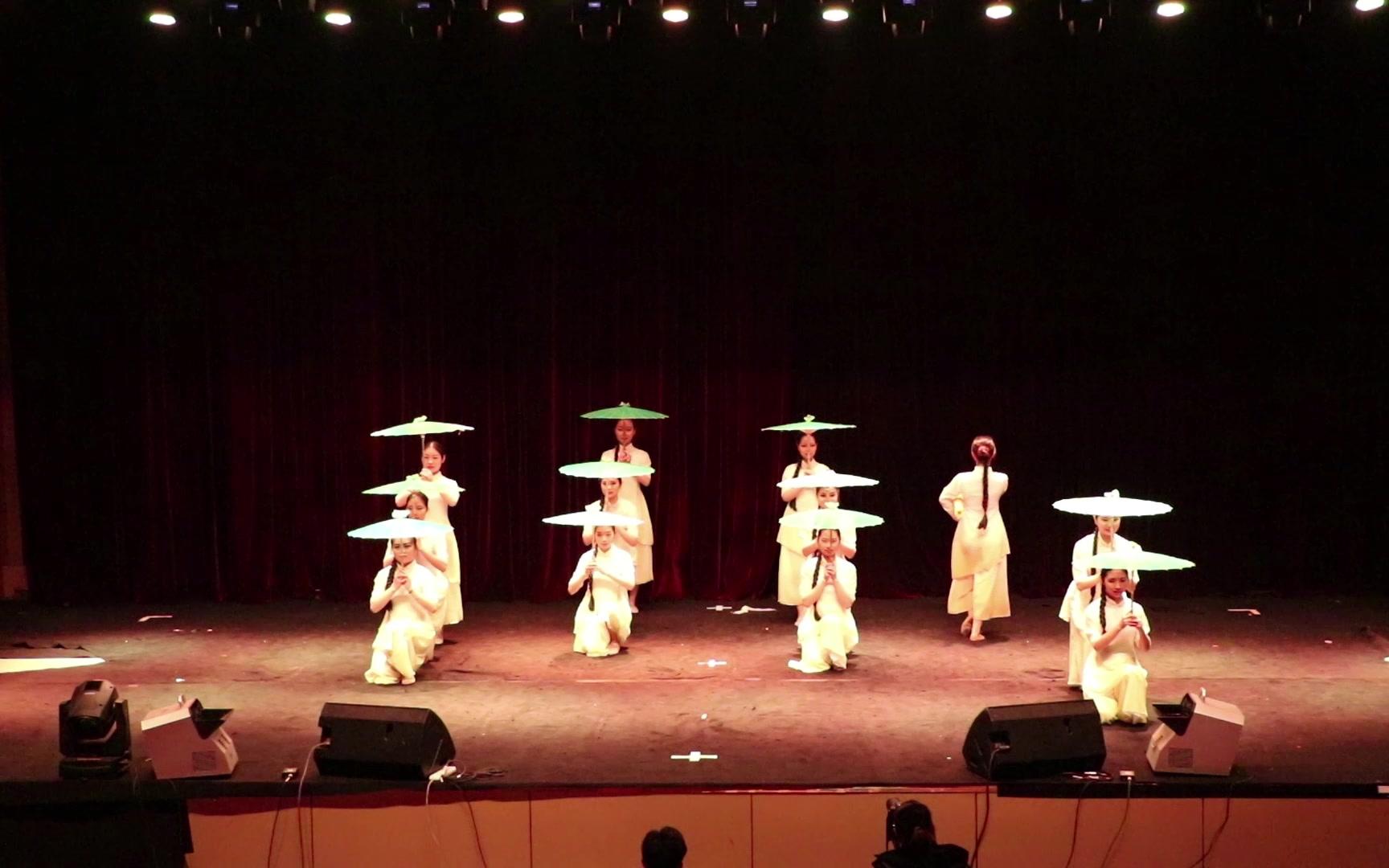 【同济大学学生舞蹈团】民间舞《雨打芭蕉》 “芳菲”十八周年专场演出哔哩哔哩bilibili