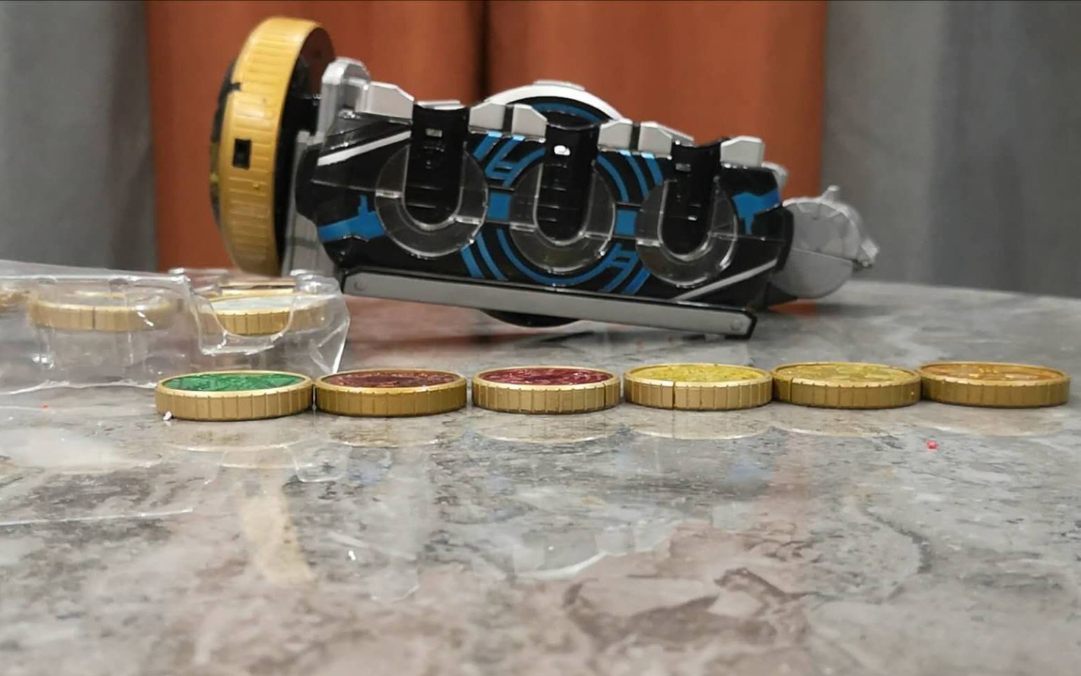 假面骑士ooo 鸟系联组 凤凰盾牌 dx武器 开箱评测!