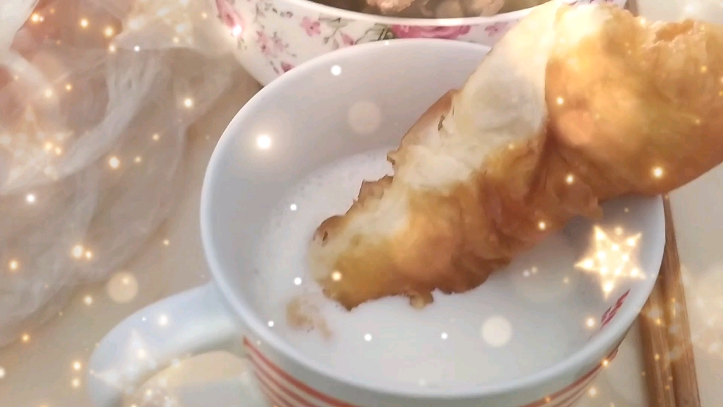 活动作品牛奶泡油条土豆白菜炖鸡架