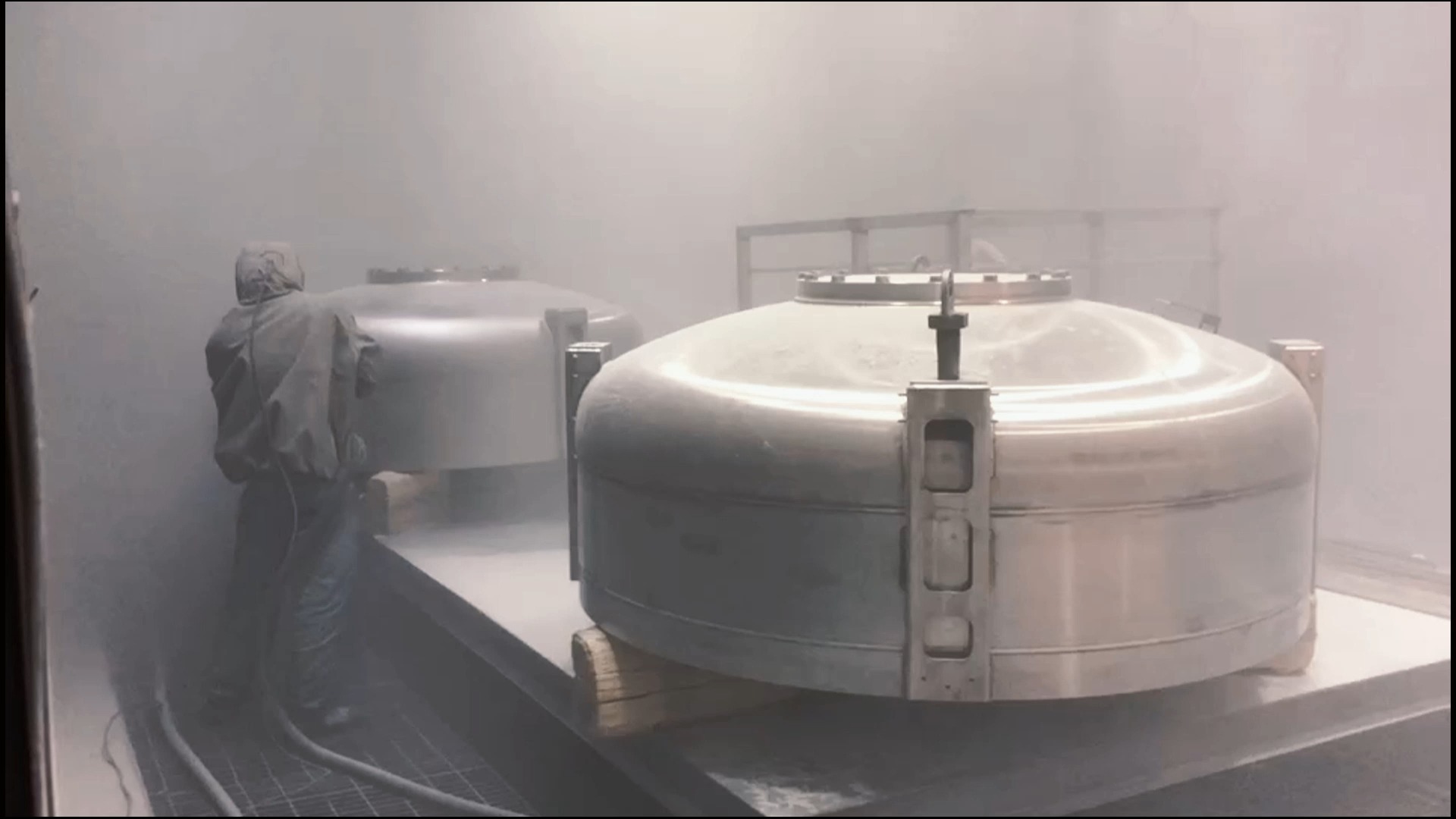 无锡迪砂不锈钢喷砂加工,专注不锈钢大型件,异形件喷砂加工