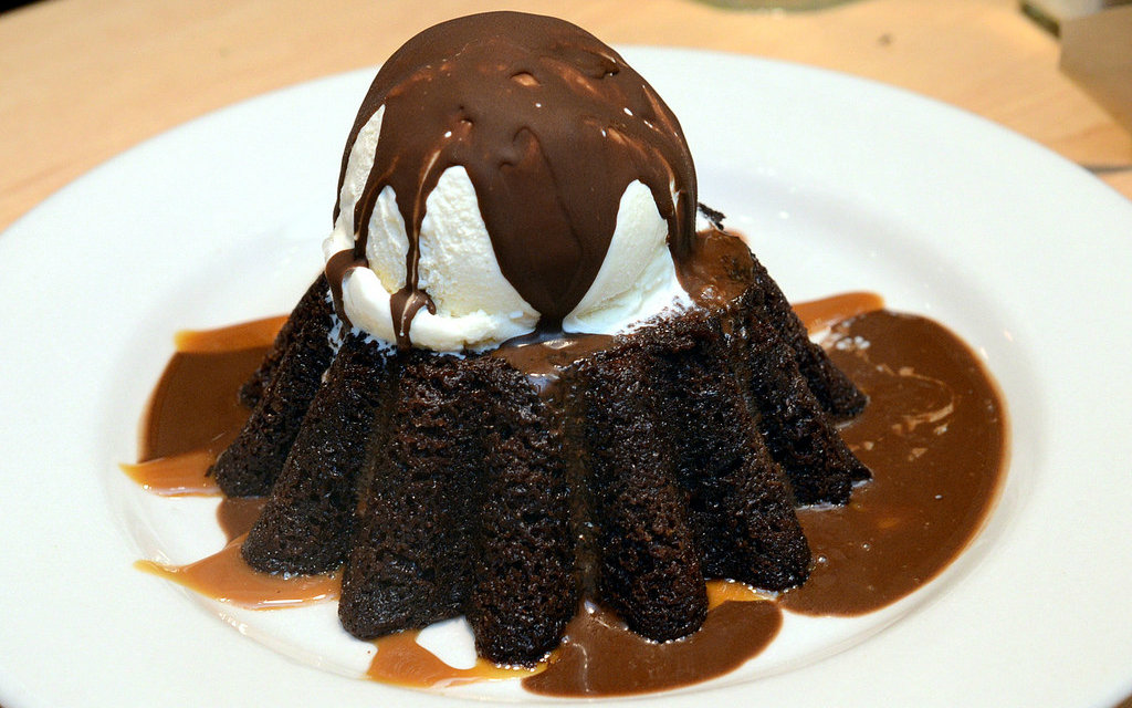 eric的吃饭时间 巧克力汉堡_哔哩哔哩 (゜-゜)つロ 干杯~-bilibili