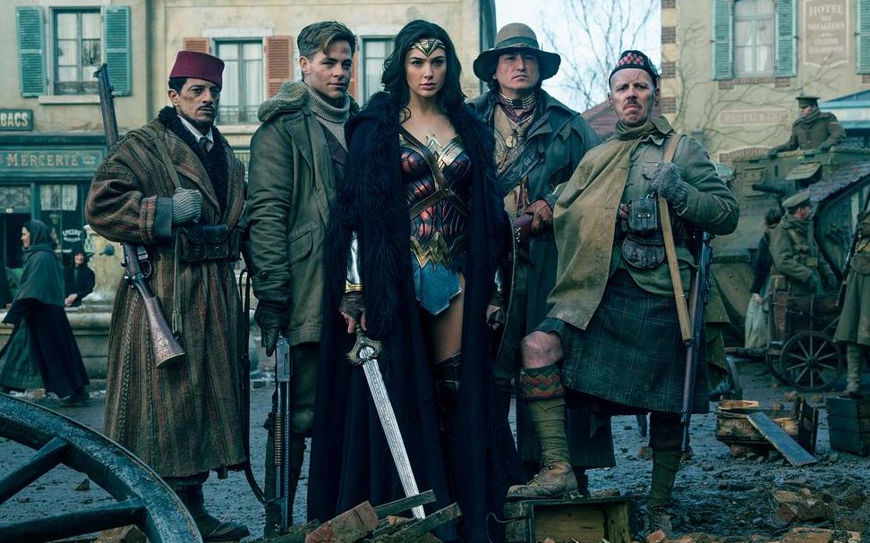 电影推荐来自天堂岛追求和平的戴安娜神奇女侠