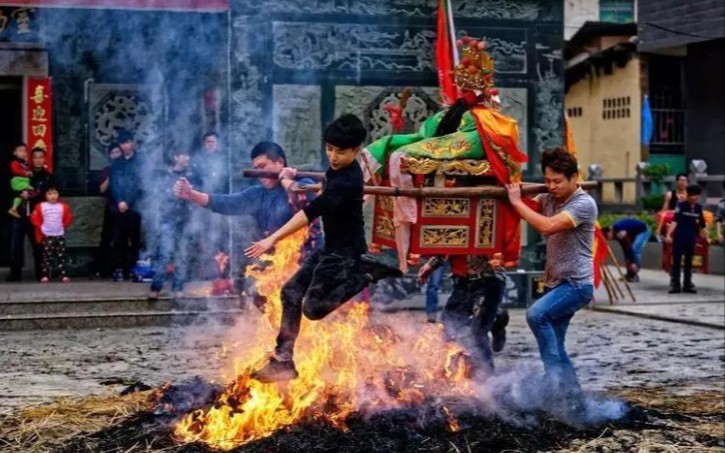 福建省闽南地区春节迎神、抬神民间习俗哔哩哔哩bilibili