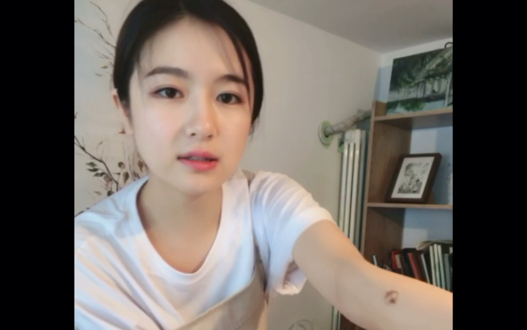 李兰迪李兰迪神奇的胎记形成原因