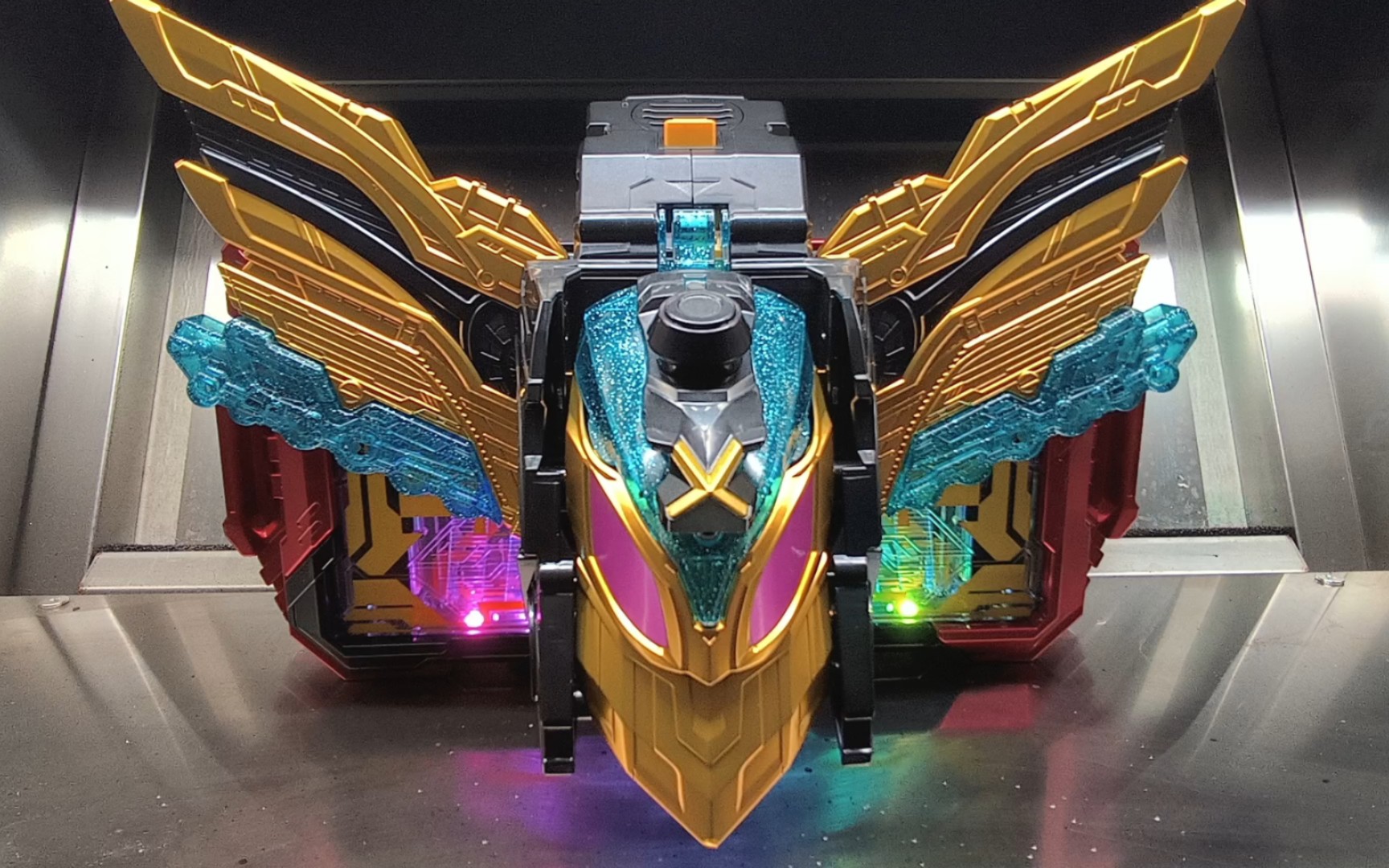 十列车重涂!万代dx假面骑士歌查德 强化面板