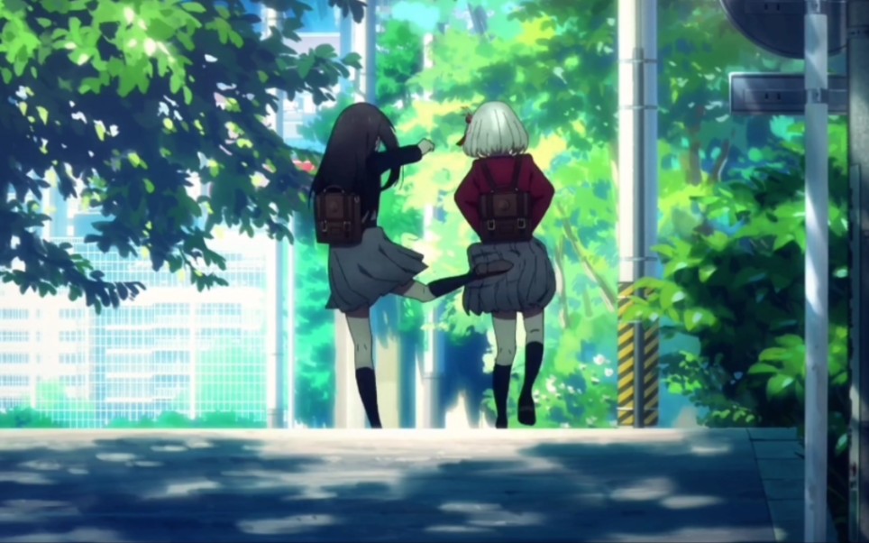 拜托,看两个jk互踢屁股真的很香啊#莉可丽丝