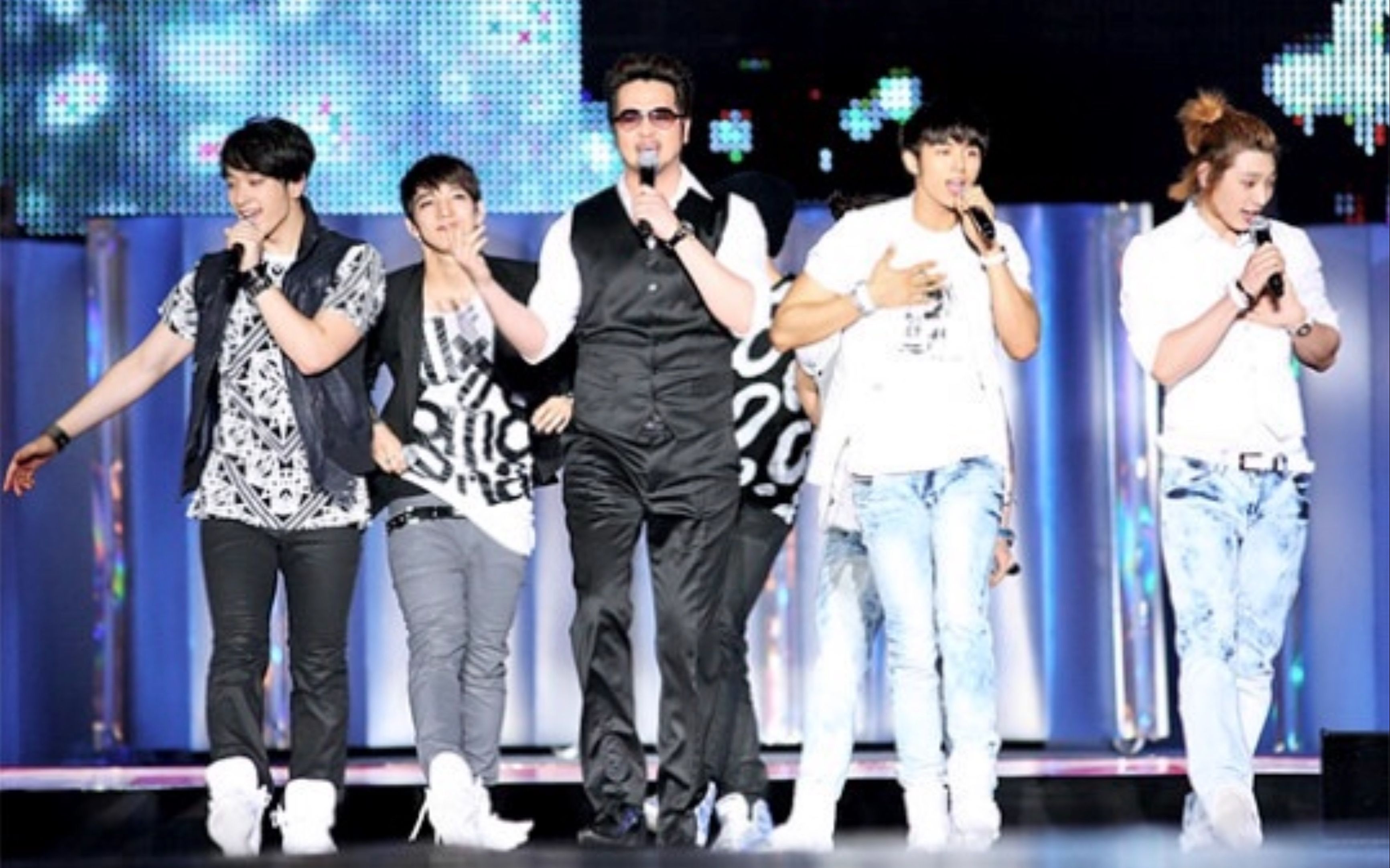 【god 2am 2pm】《一支蜡烛》特别舞台哔哩哔哩bilibili