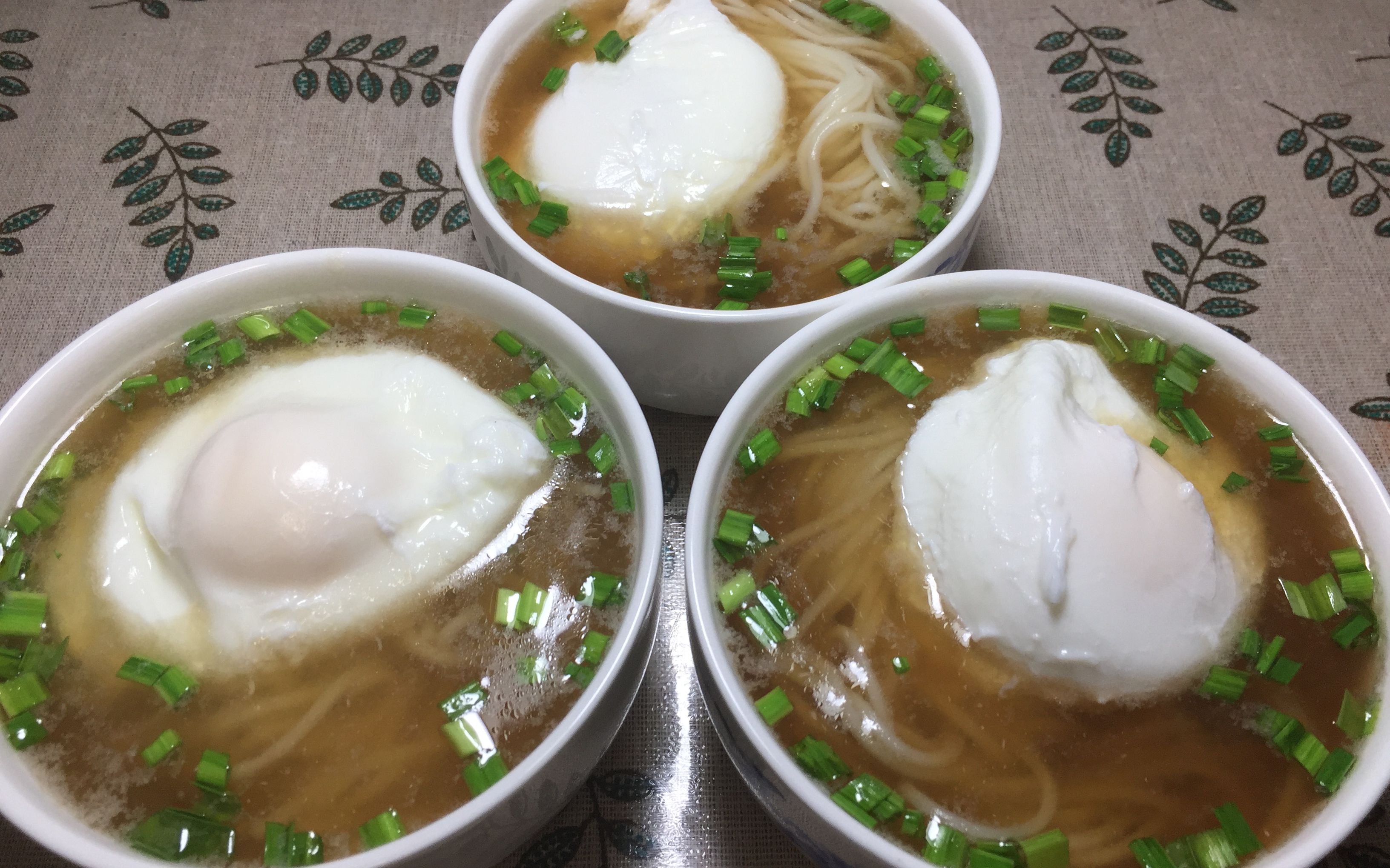 快捷营养早餐之清汤荷包蛋挂面