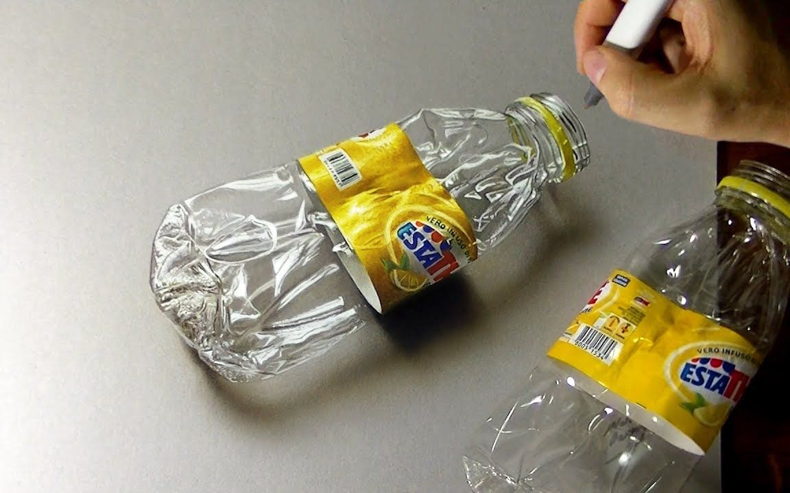 【3d艺术】压扁的瓶子 手绘的与真实的,哪一个看起来更真实?