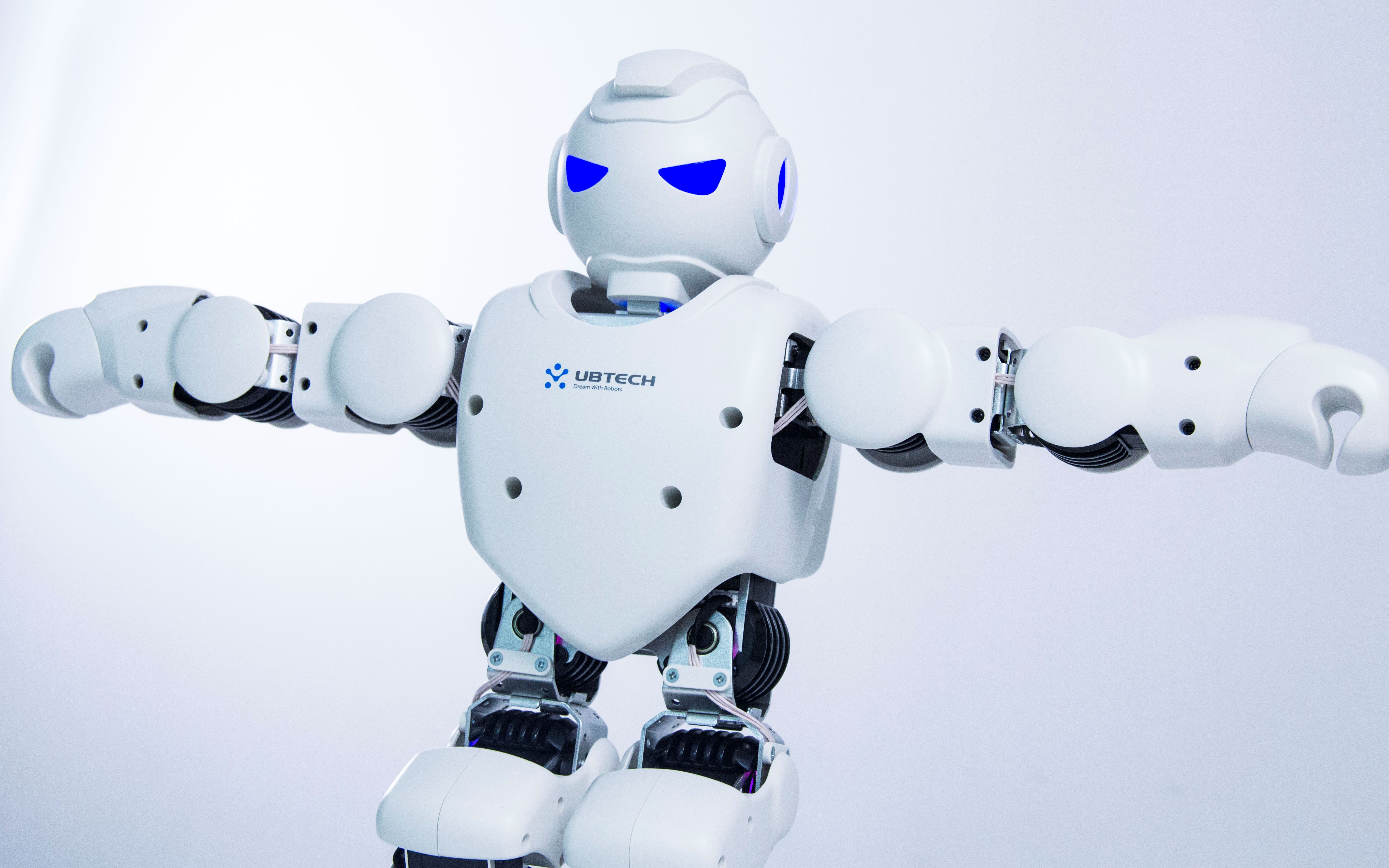 智蟹测评优必选alpha1p测评惊艳动作仿生表演机器人的国内标杆