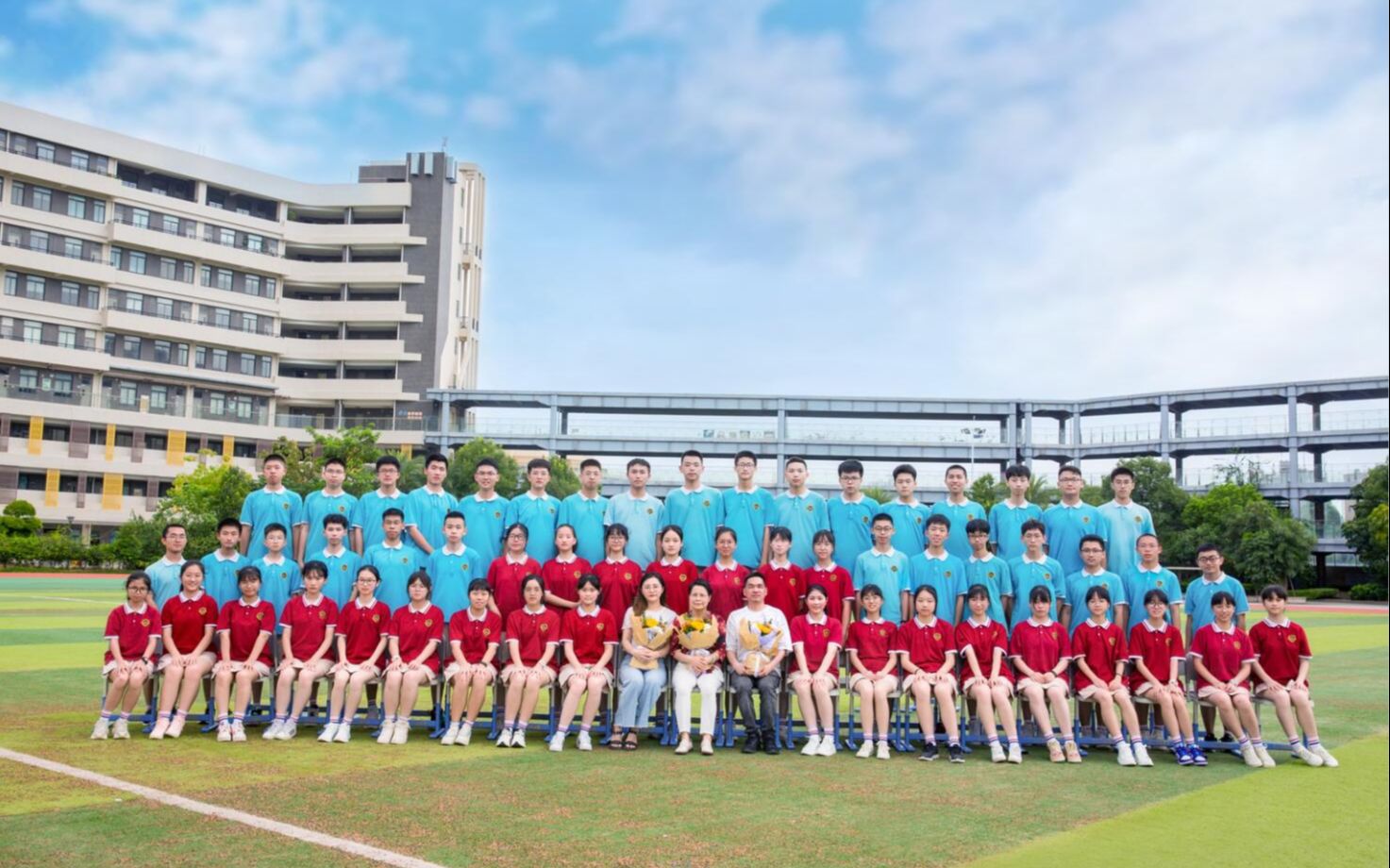 厦门外国语学校石狮分校2022届初三(1)班毕业微电影