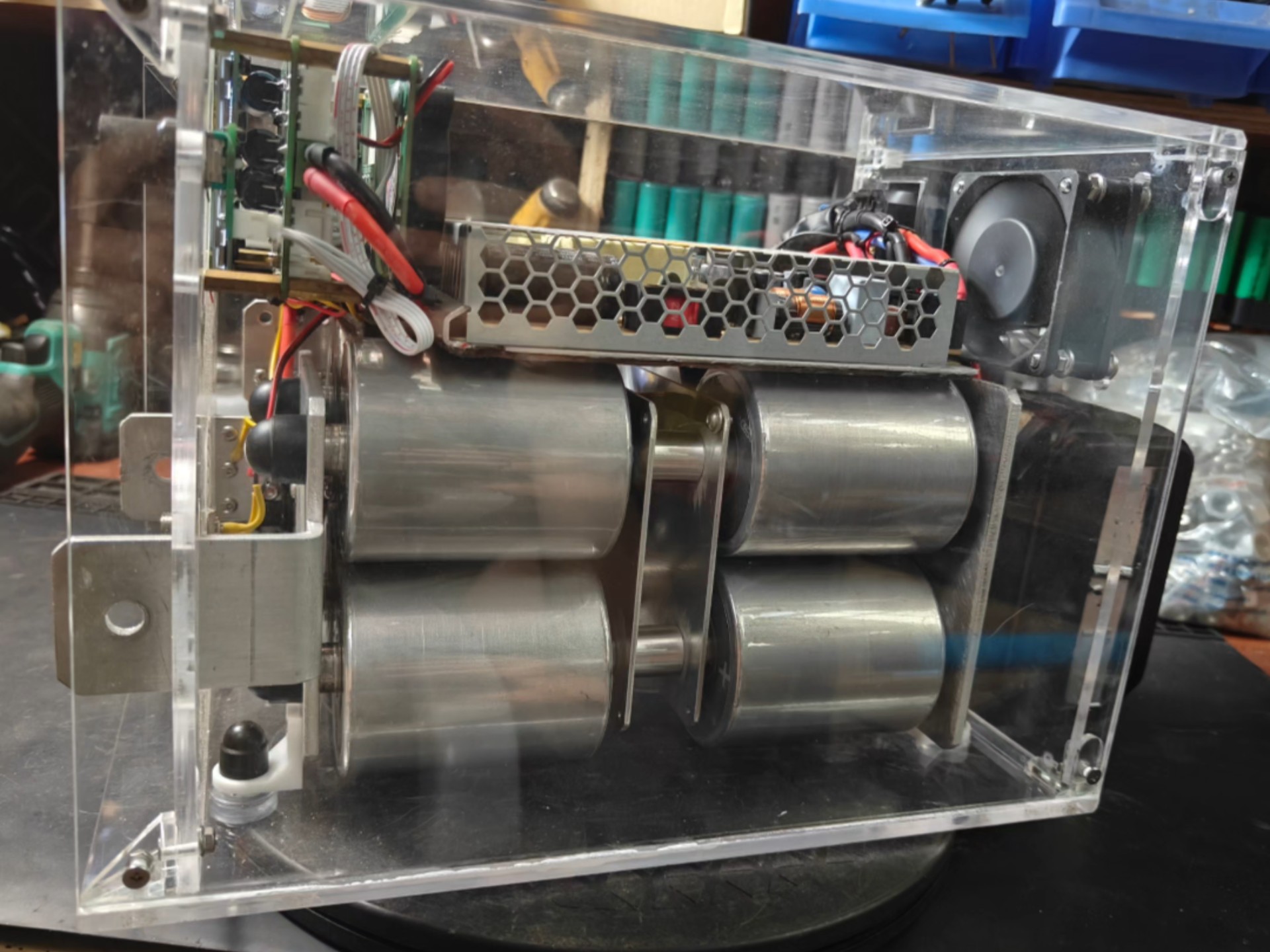 超级法拉电容点焊机3v1500f 4串2并8电容 可点1.0铝镍复合片 0.5紫铜