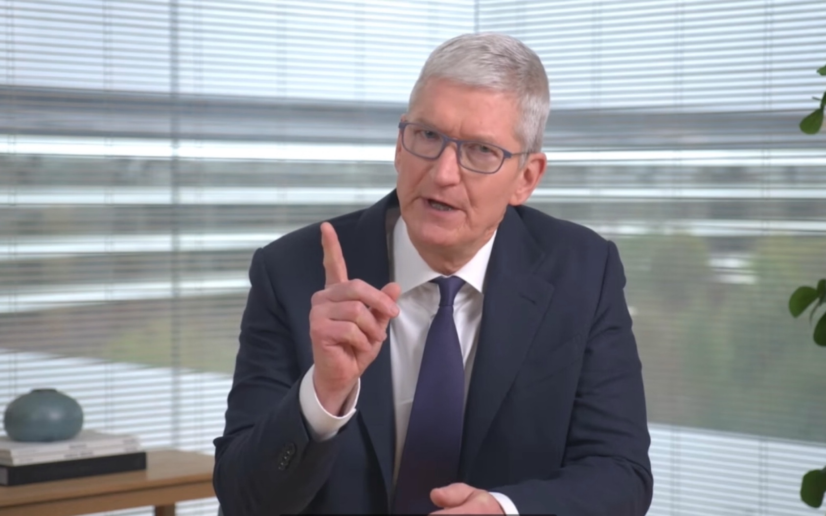 你是一个人不是算法下的商品苹果ceotimcook谈大数据时代的个人隐私