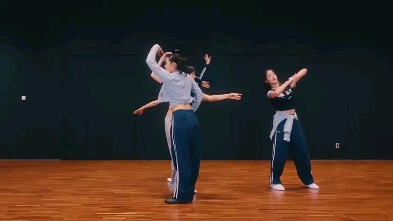 个人很多年前就喜欢的一首歌有点年头咯72分享anyclub李孝利万物皆