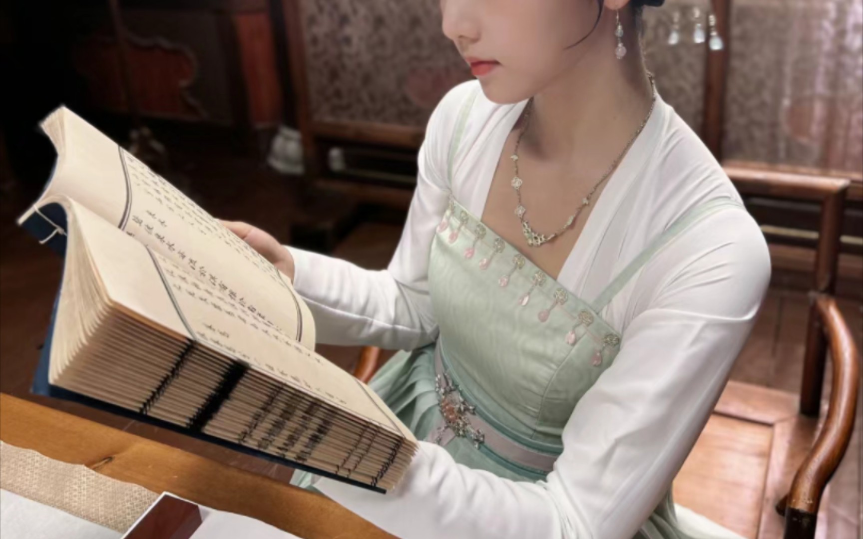 蔡卓音|真的会被蔡蔡的古装的美晕