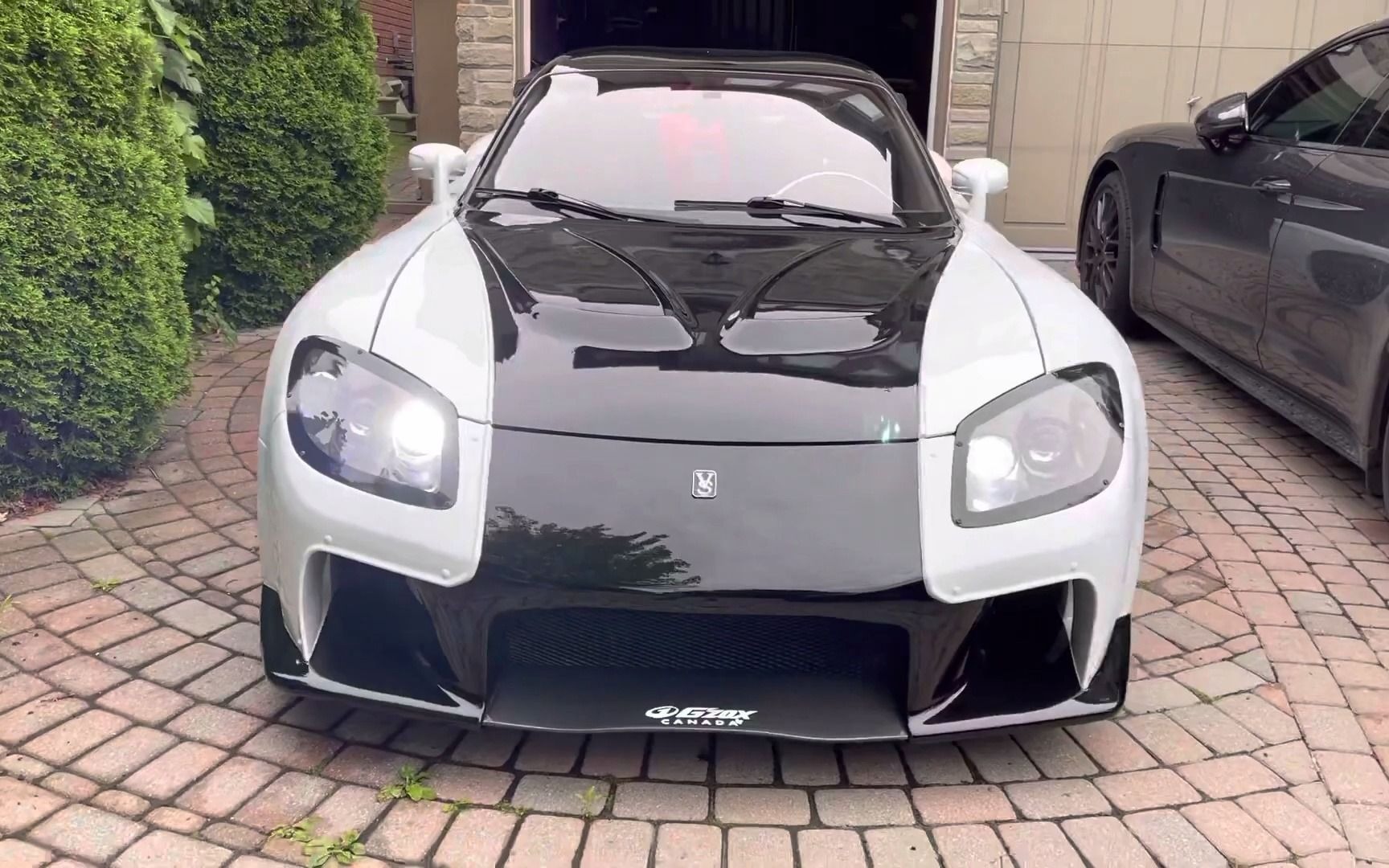 带你近距离四周观看 韩 同款的veilside rx-7 !