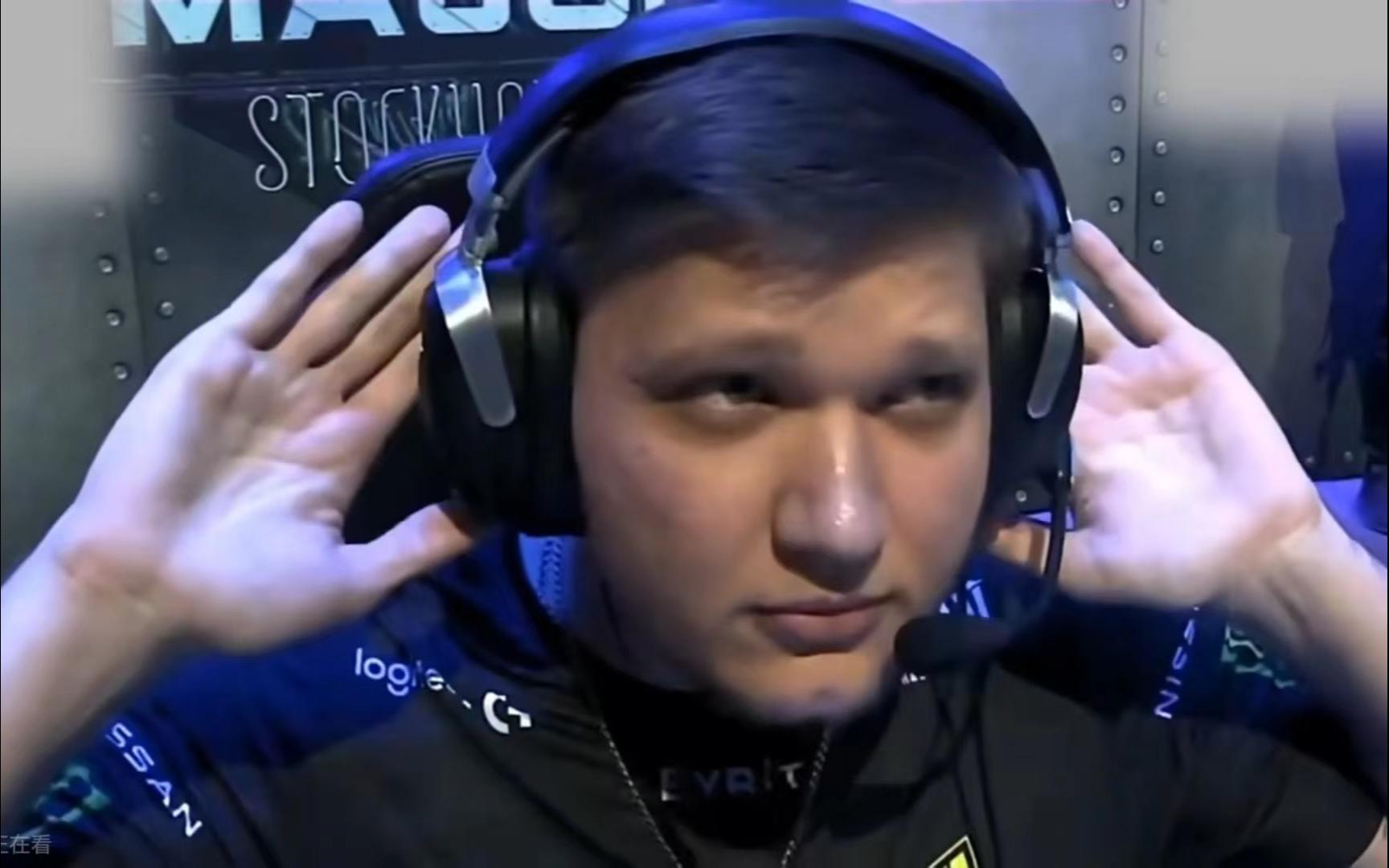 s1mple训练赛打出外挂般的操作!小森准备复出了?