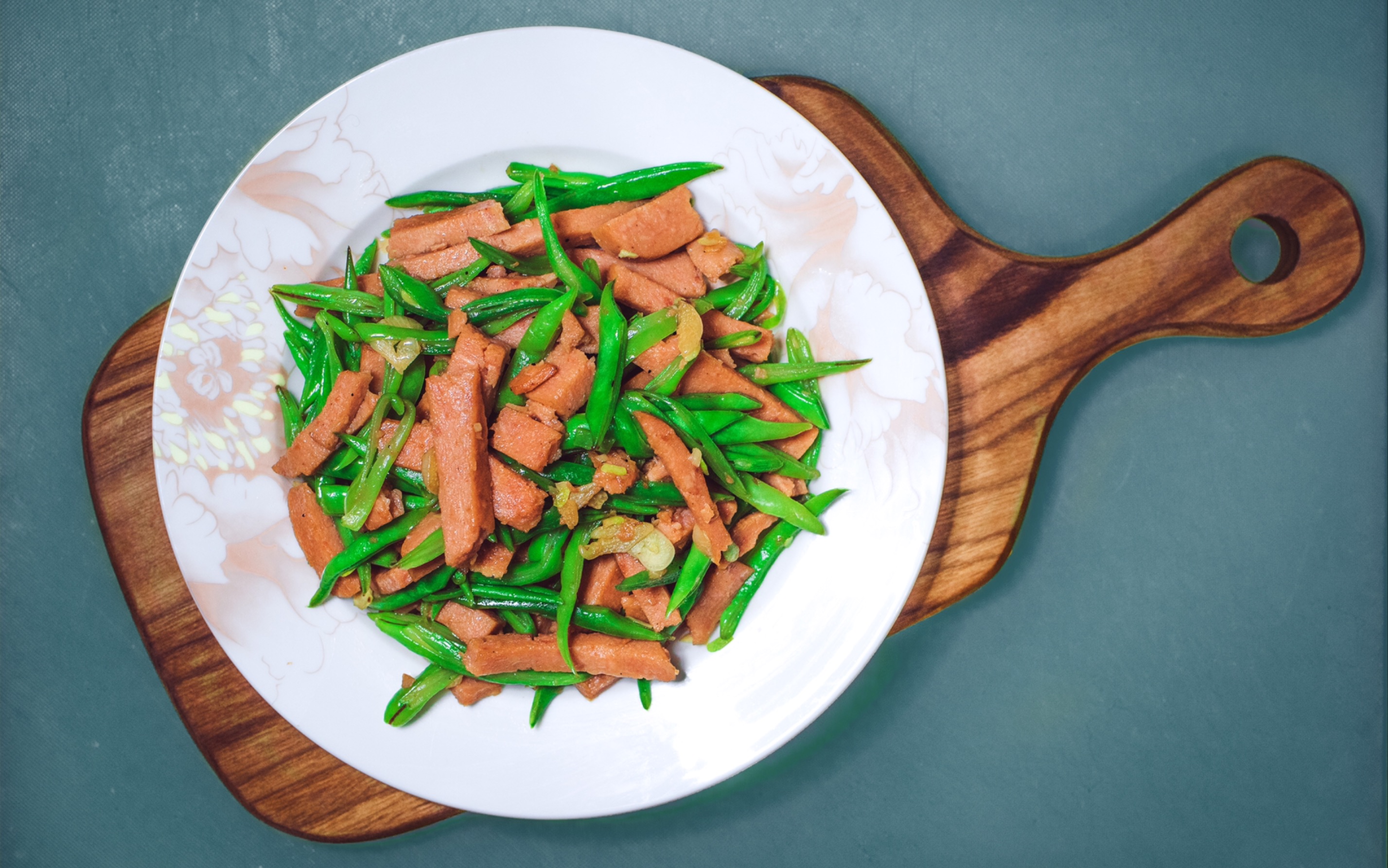 【今日便当】午餐肉炒豆角