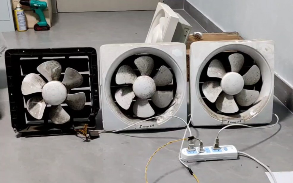 在废品店买了三个正帝排气扇,15块钱买到的,这三个电机都正常工作,有