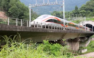 Descargar video: 【成贵客专·机位试探】宝珠寺隧道——皂角磅隧道区间小拍