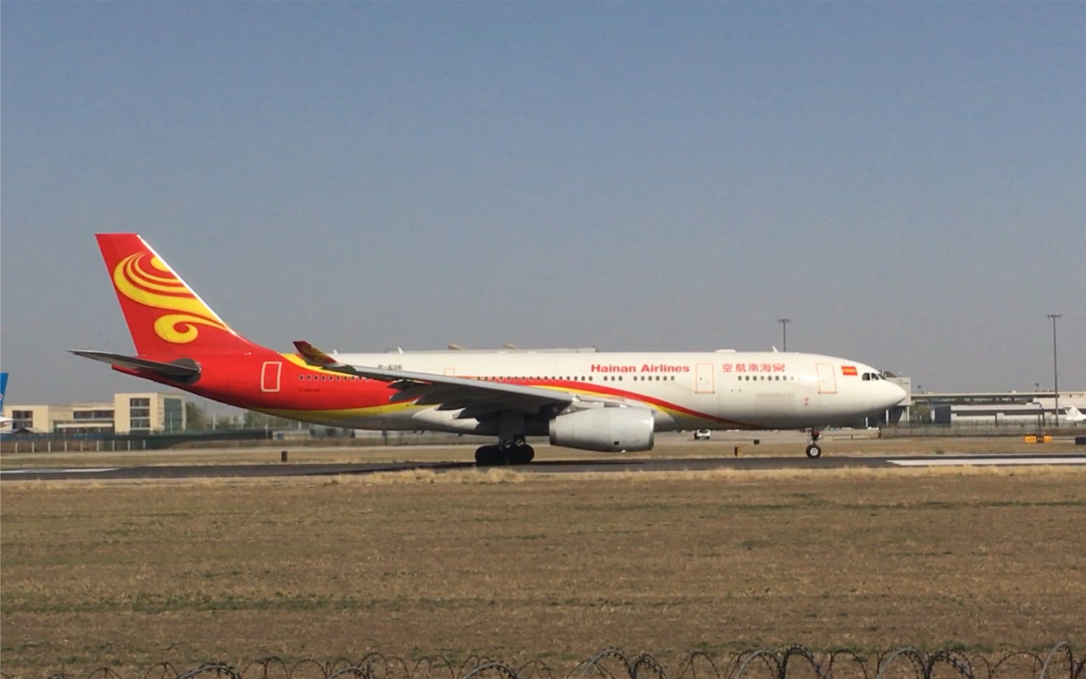 海南航空a330-200由首都机场18r跑道起飞～ 感受罗罗的声嘶力竭