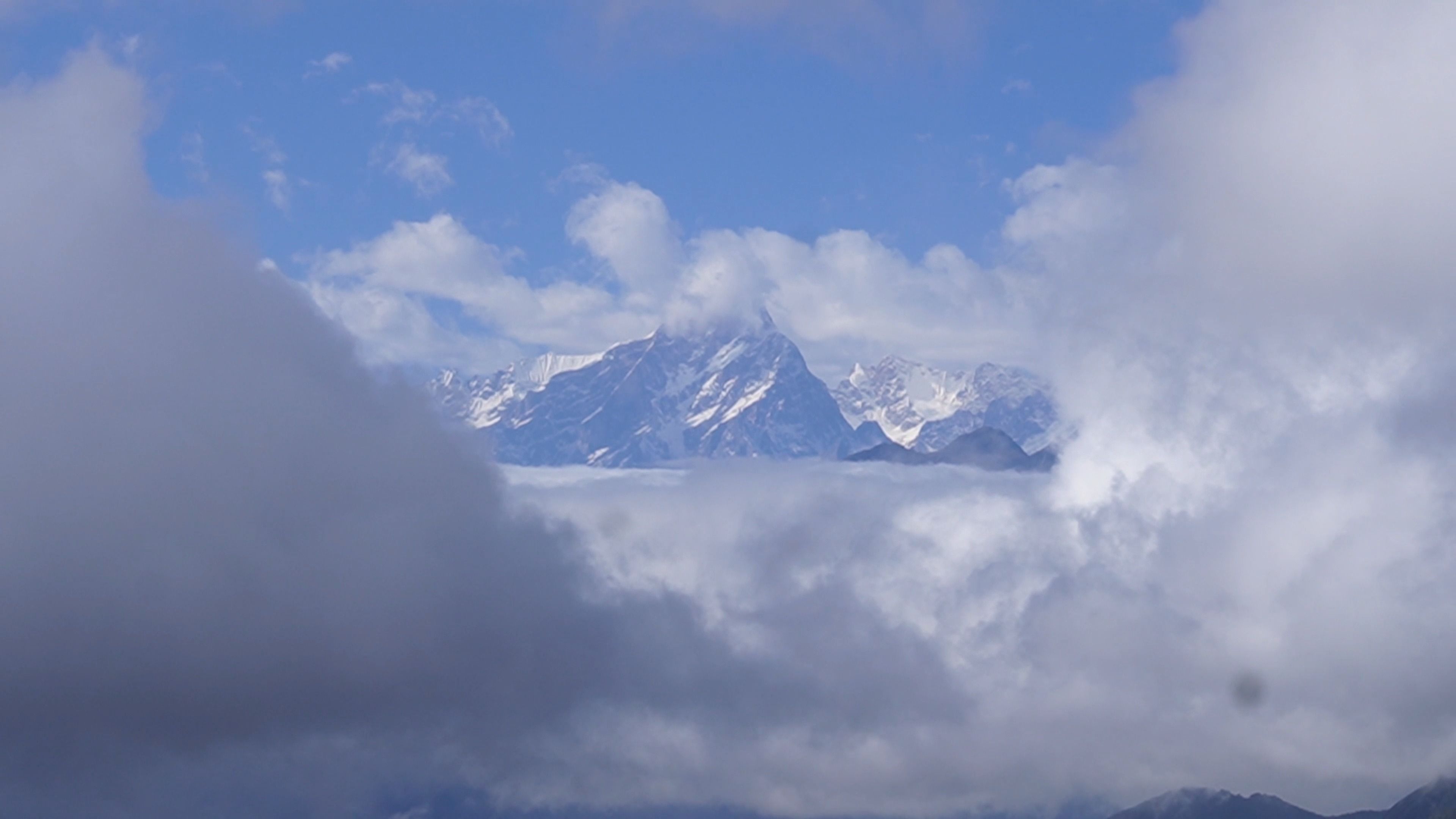 [4k]慢慢来,因为别人开车不一定能看到的风景,你走路却能看到