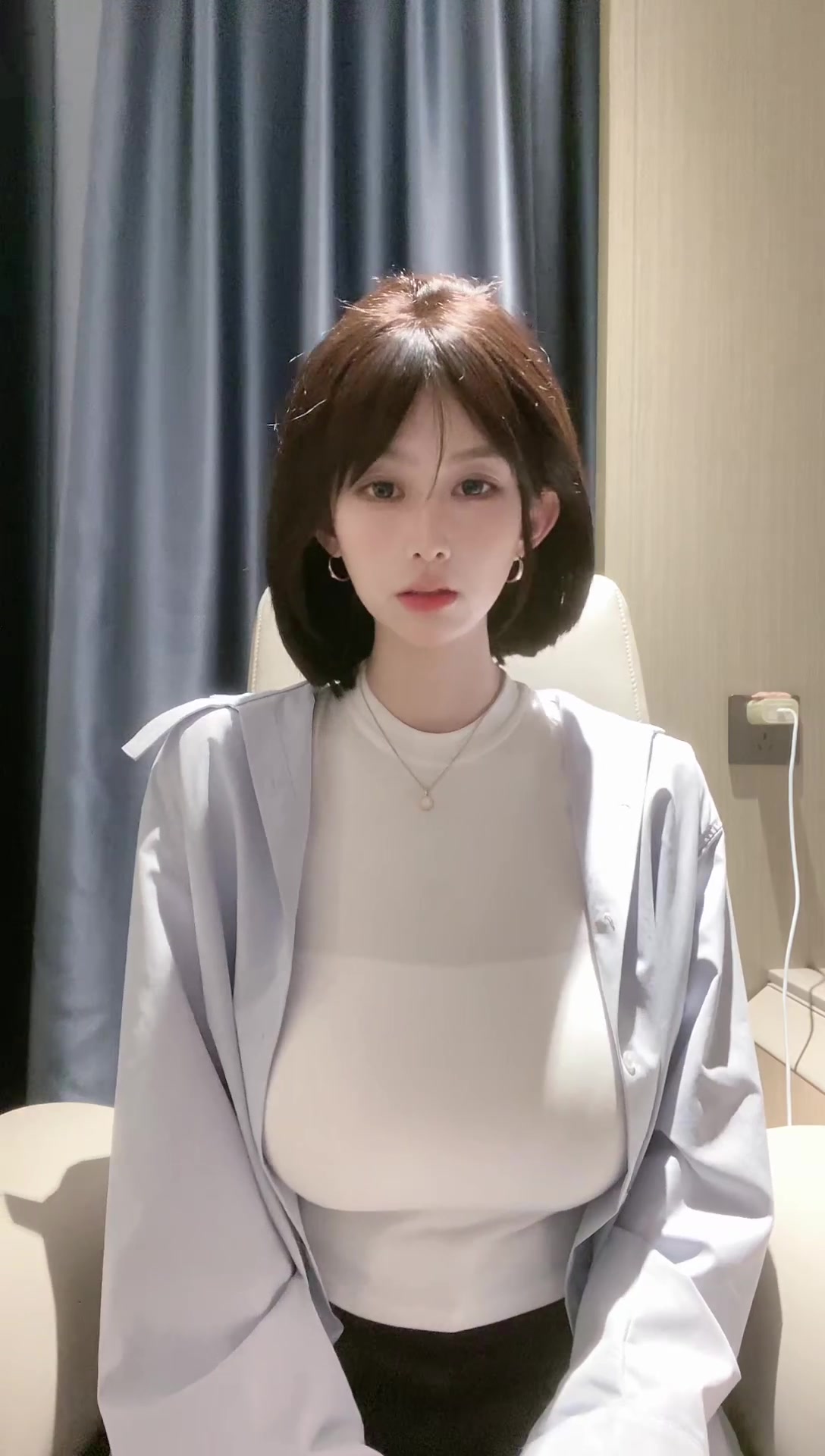 屁老板_2024年4月18日20时33分22秒_蓝光-1