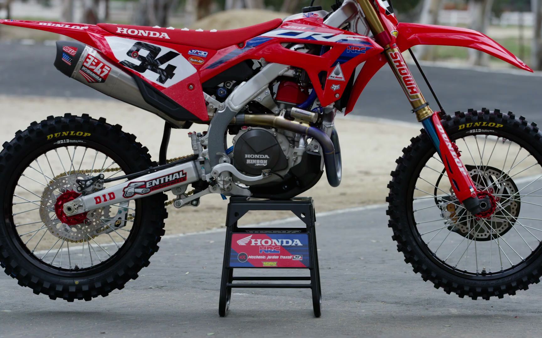inside ken roczens 2022 hrc honda crf450r