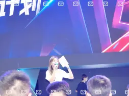 Download Video: 美女coser现场表演《原神》角色，引得观众尖叫连连！上海2024ChinaJoy，台风天都阻止不了的热情！