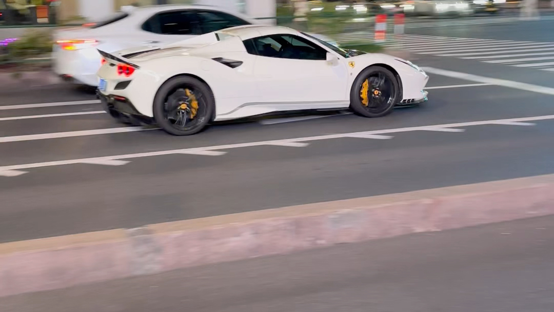 杭州万象城法拉利f8声浪