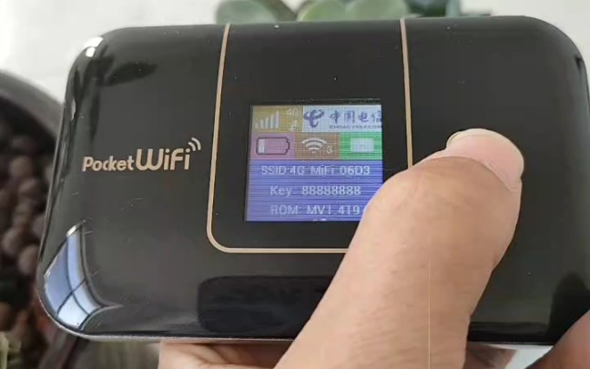 无线网卡随身WiFi测评,网速到底怎么样,有没有像其他人说的一样一个月或者两个月之后出现卡顿呢?这款我们已经测评超一年时间 丽云爱商城哔哩哔哩...