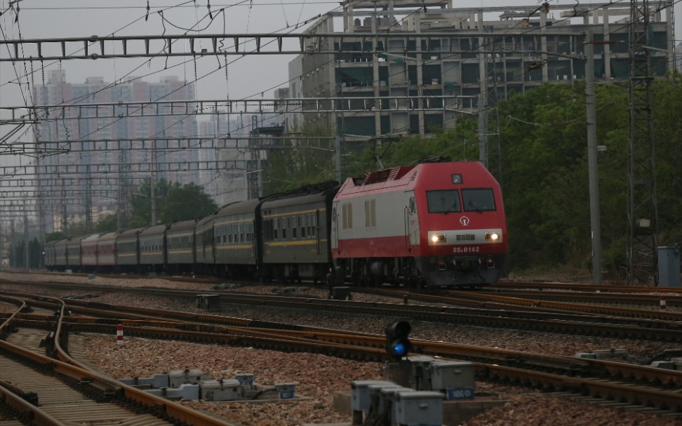 活动作品客车k7751石家庄普速场接近