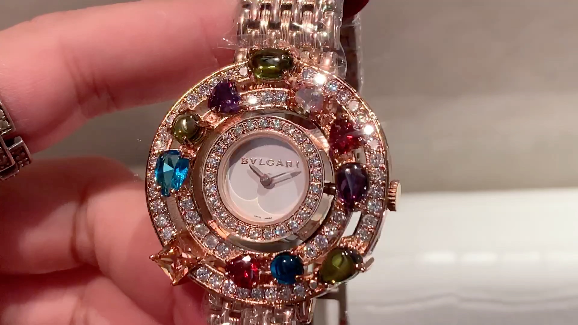 宝格丽女士手表仅供欣赏