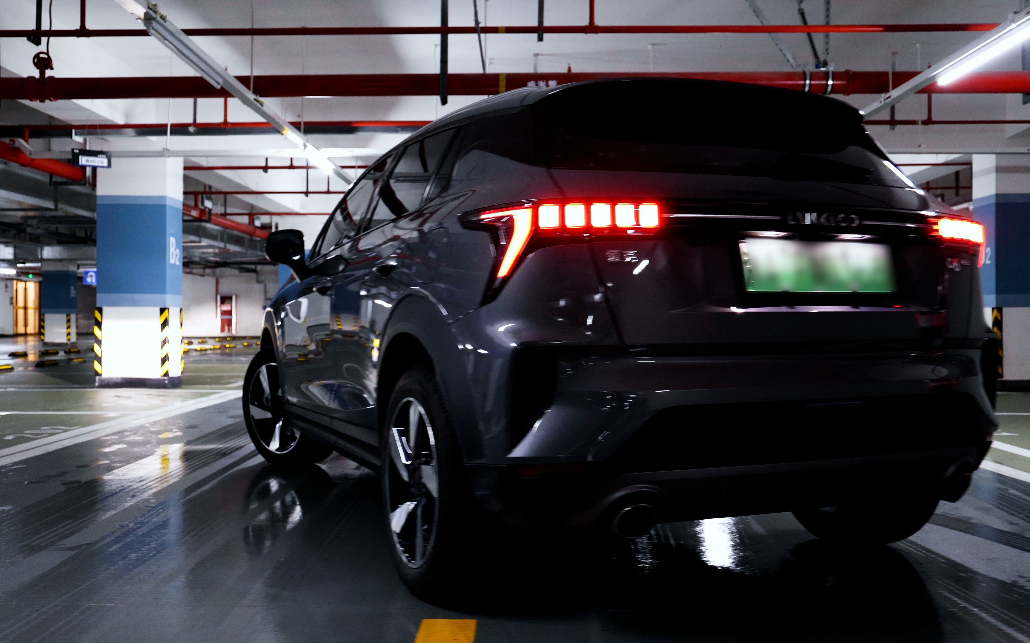 4k静静欣赏她的美lynkco06phev一款极具性价比的领克