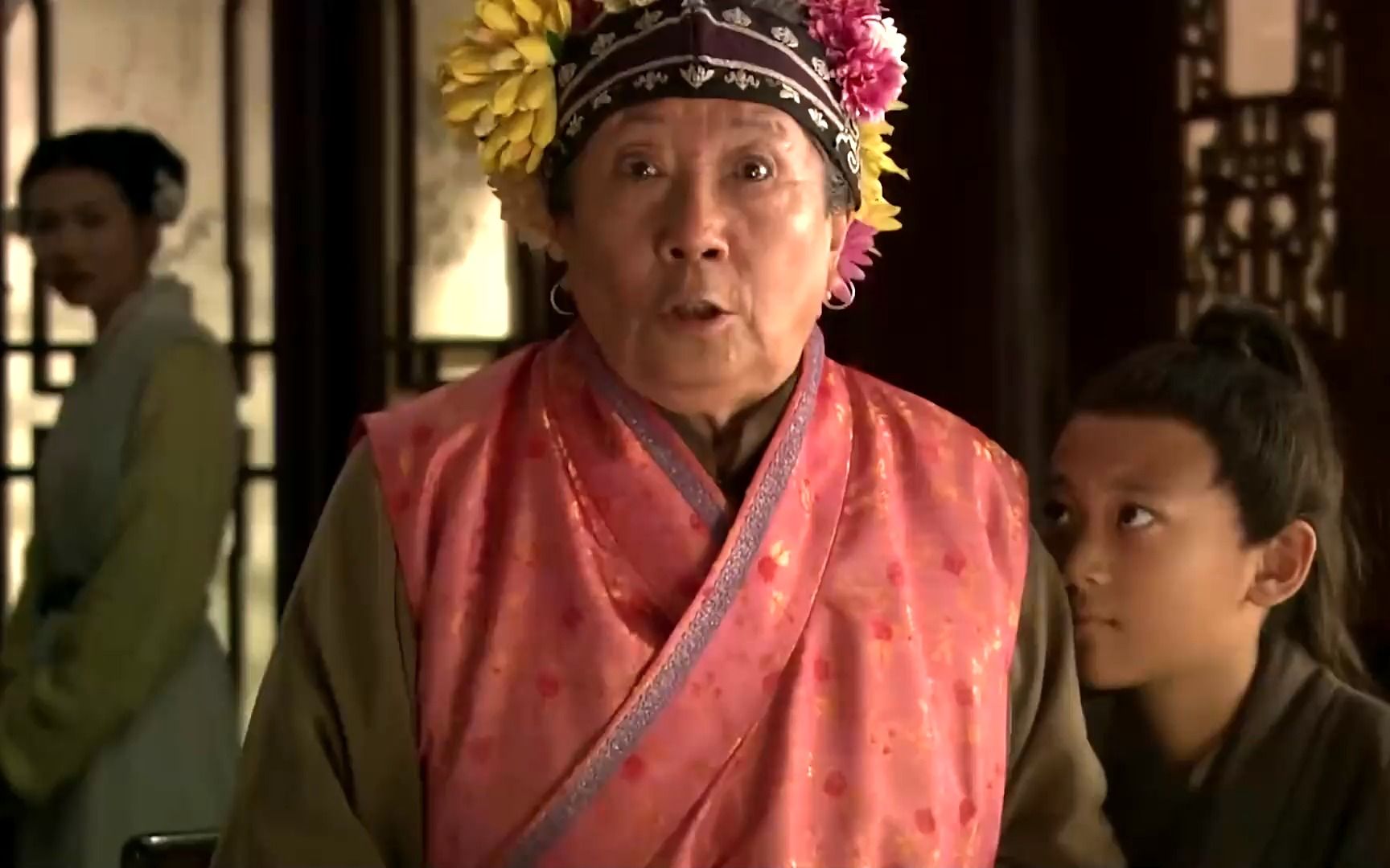 新老版红楼梦贾母!刘姥姥该瘦,贾母该胖:选角错了