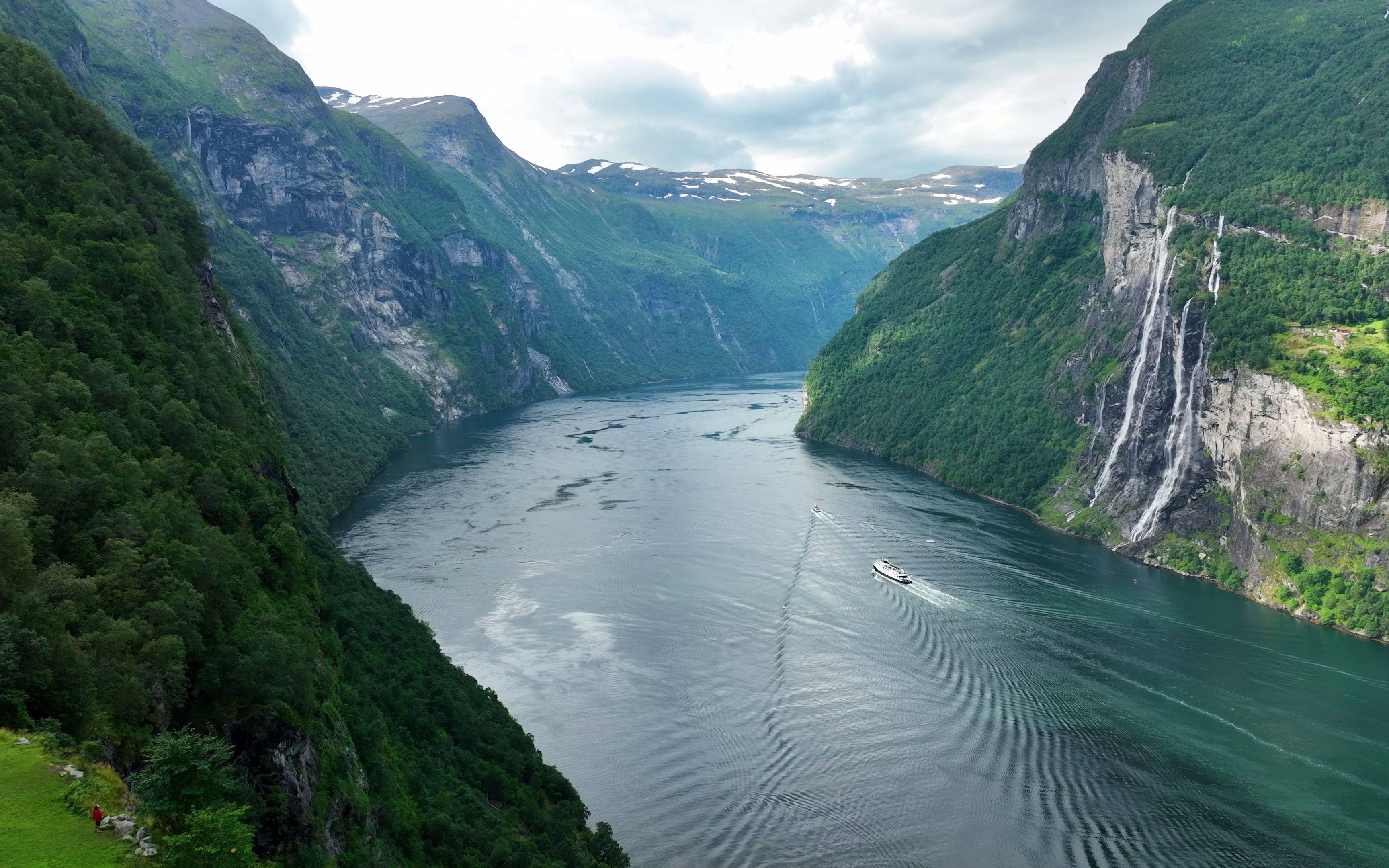 [图]Norway 4K - Scenic Relaxation Film With Inspiring Music