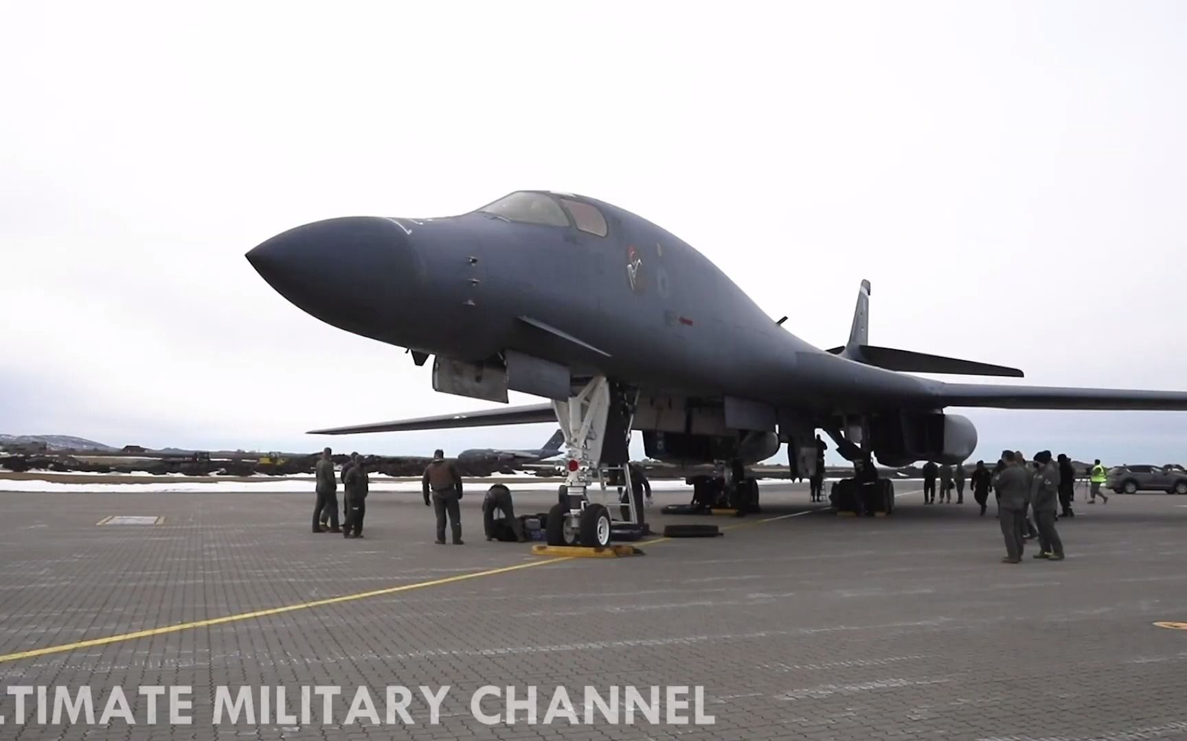 b-1b 槍騎兵戰略轟炸機首次從挪威起飛,進行飛行訓練!