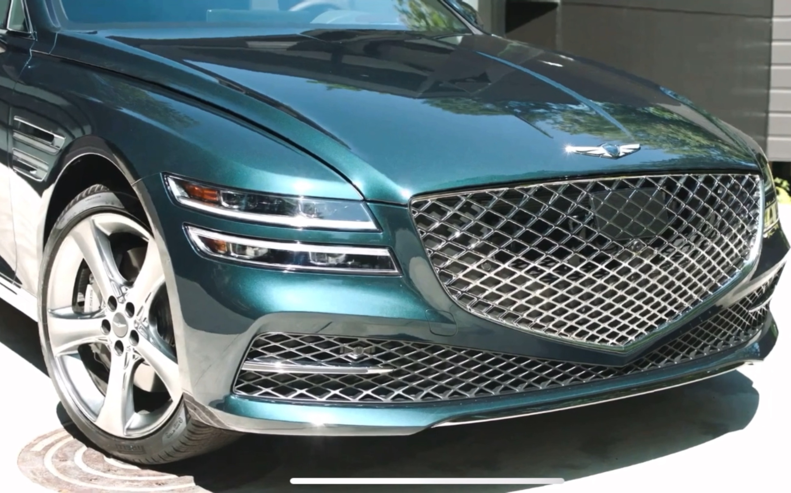 捷尼赛思 g80  汉拿山绿 美版