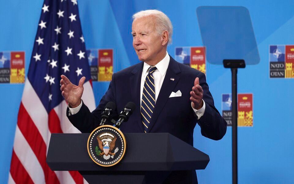 尴尬了美国总统拜登口误说错国家名字连忙纠正解释