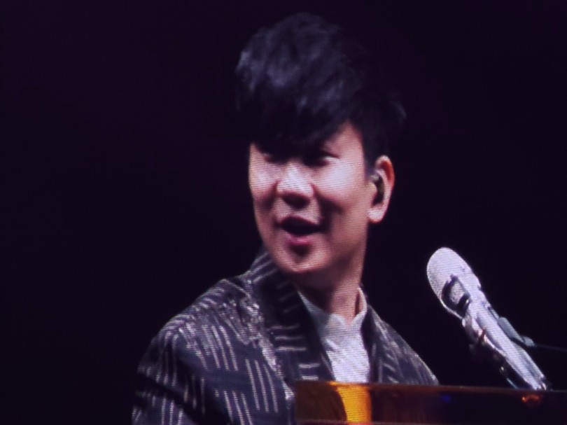 林俊杰兰州d2钢琴限定 距离 转动 心墙 一生的爱 学不会 love uu 原来