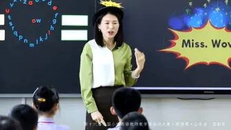 用魔术表演导入课堂的语音课，十六届小学英语基本功大赛--栾莉莉老师优质课