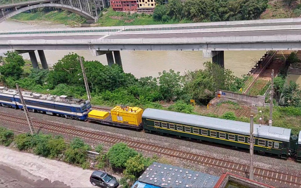 【内六线】成局工程车上行开出水富站_哔哩哔哩_bilibili