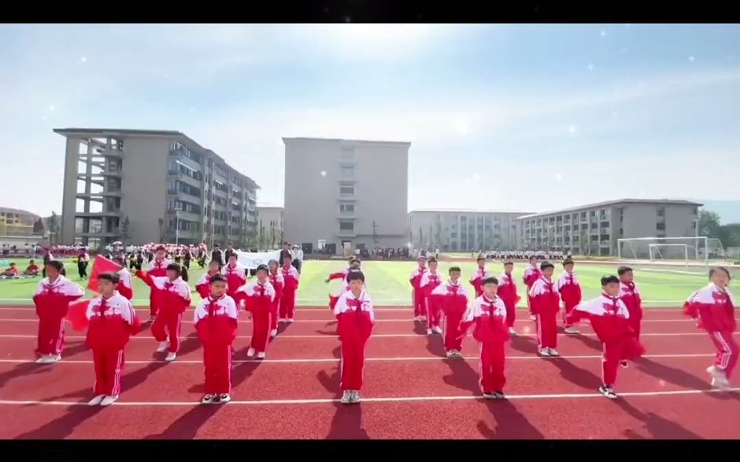 [图]运动会开幕式丨校运动会开幕式舞蹈《中国范旗舞》小学生运动会入场式表演 运动会开幕式 运动会入场式表演 学校运动会 运动会开幕式舞蹈 运动会入场式