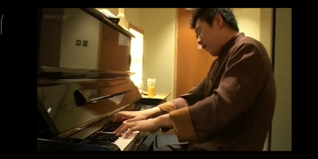 [图]BBC纪录片《being a concert pianist》 成为一名音乐会钢琴家 中文字幕 年轻的郎朗和基辛出镜