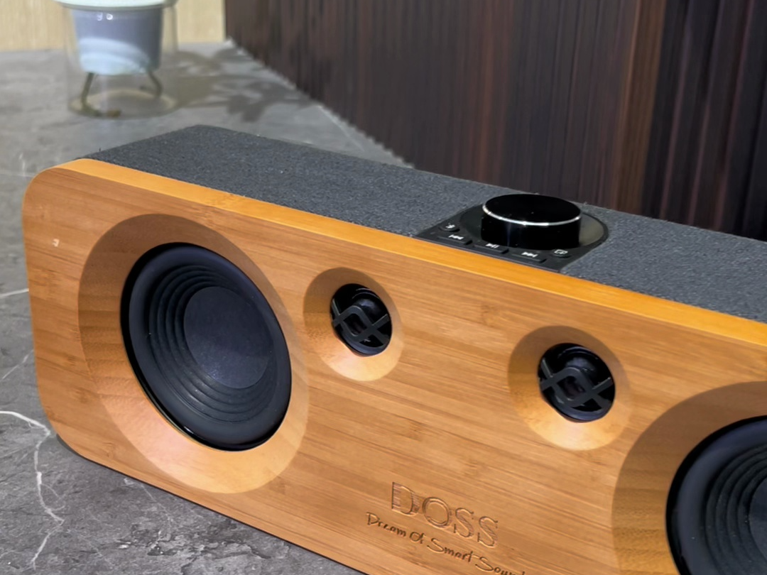 doss原木居家桌面全景声蓝牙音箱推荐